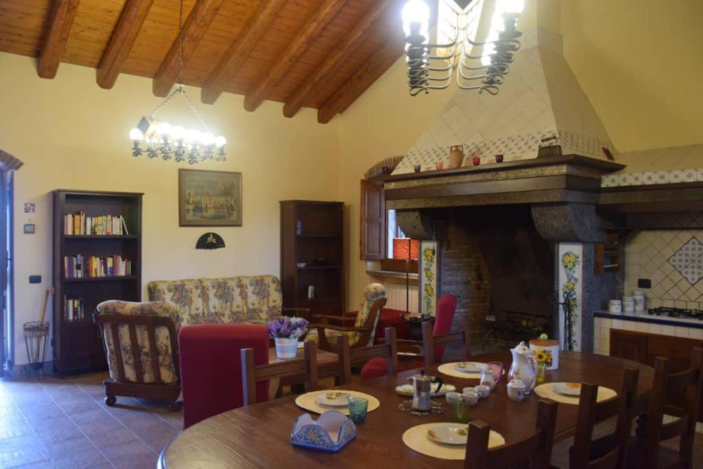 Puntalazzo Casa Dell'Aceroヴィラ エクステリア 写真